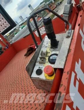 SkyJack SJ III 4740 Sakselifter