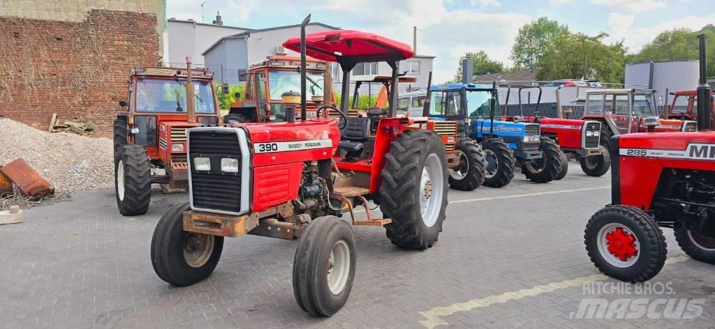 Massey Ferguson 390 Traktorer