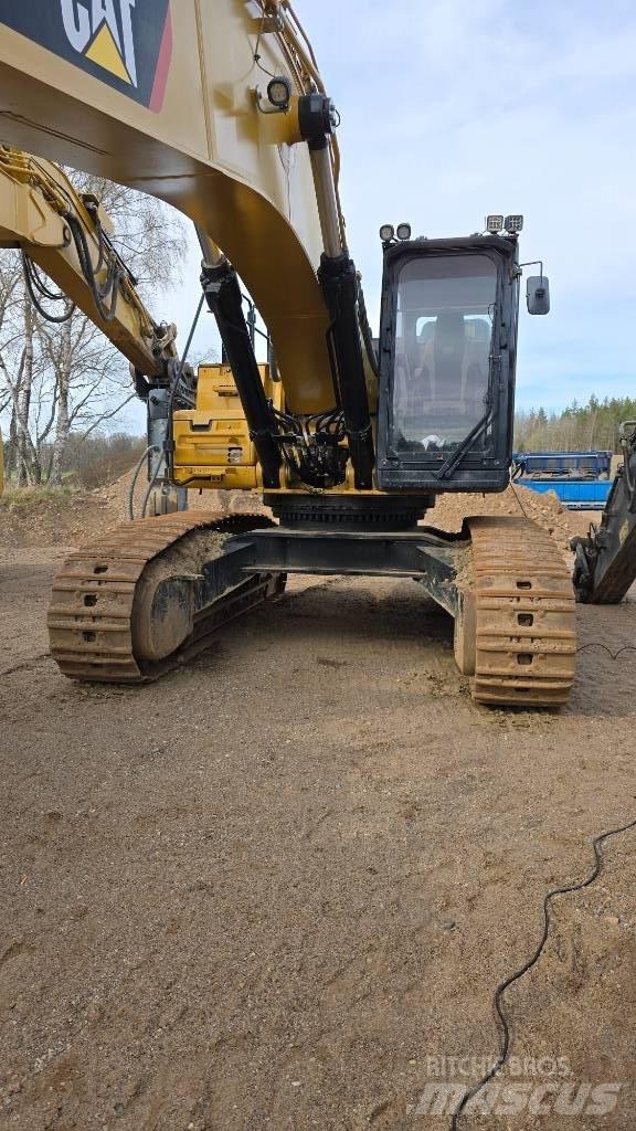 CAT 352 F Beltegraver