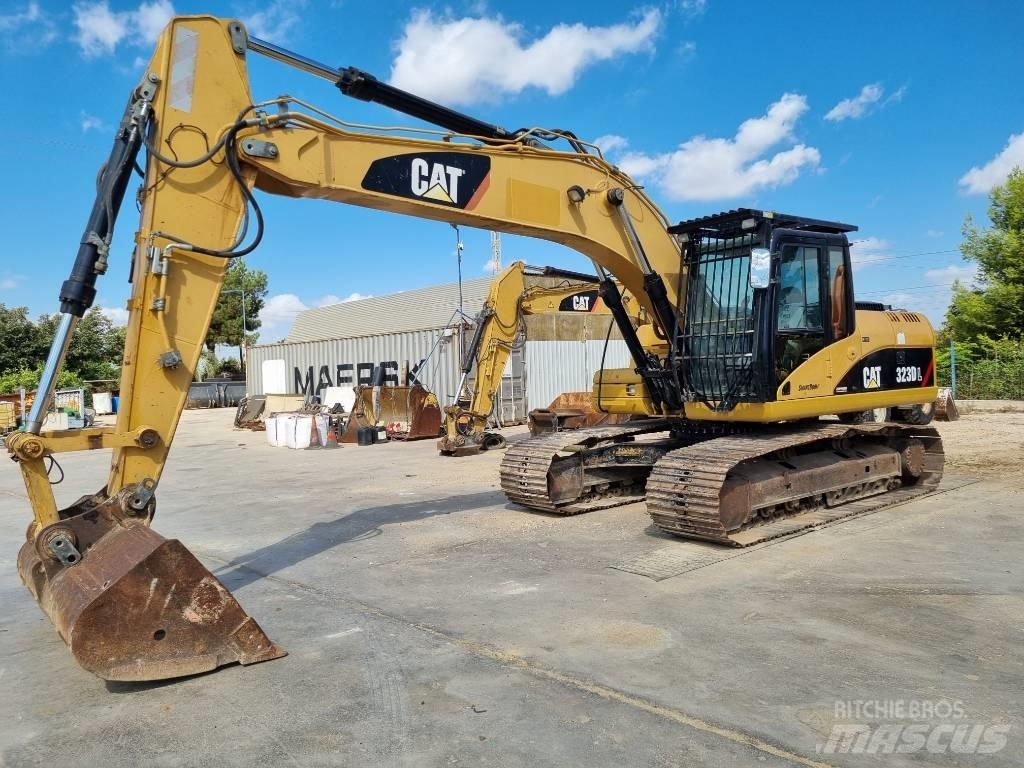 CAT 323 D L Beltegraver