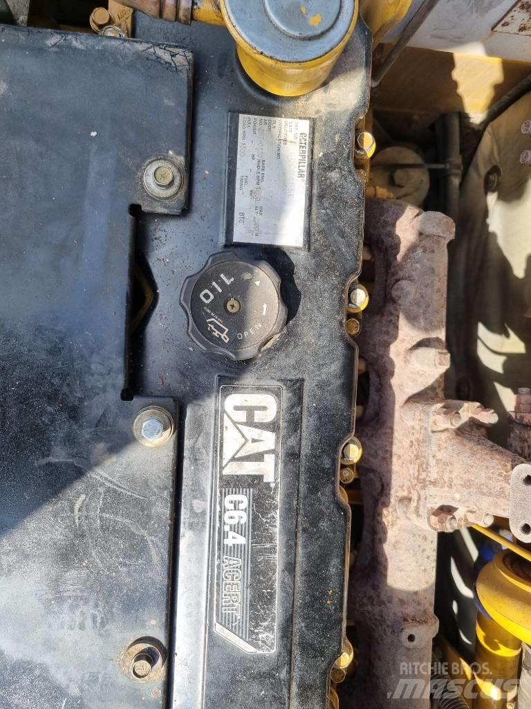 CAT 323 D L Beltegraver