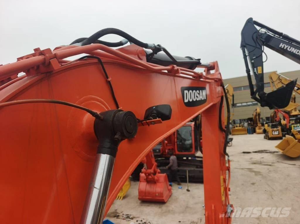 Doosan DX 140 Beltegraver