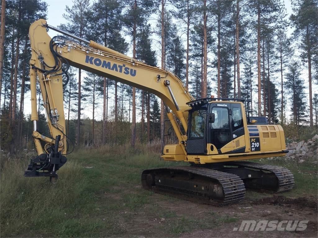 Komatsu PC 210 LC Beltegraver