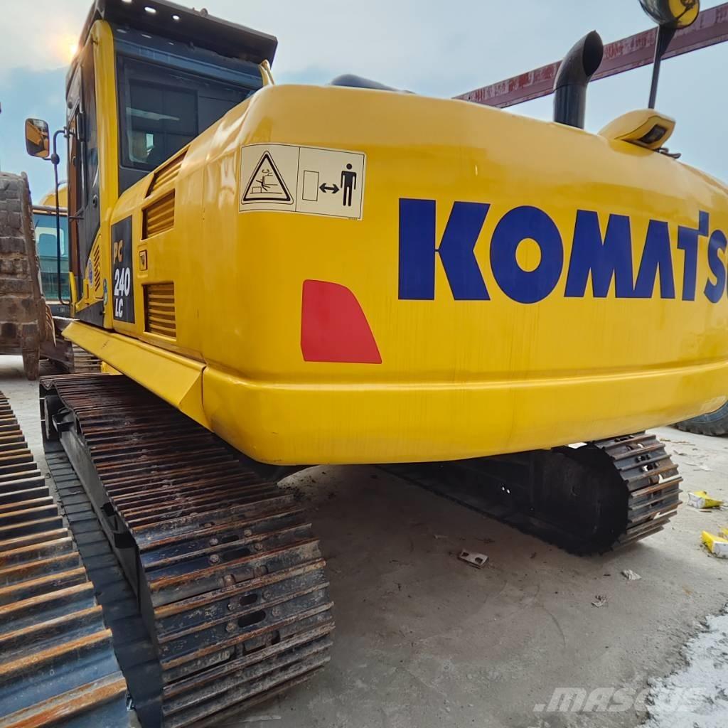 Komatsu PC 240 LC-8 Beltegraver