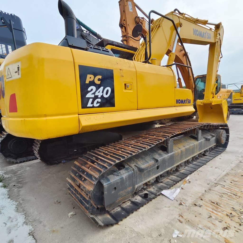 Komatsu PC 240 LC-8 Beltegraver