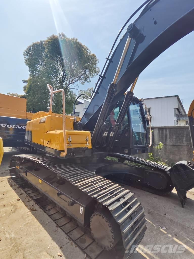 Volvo EC 250 D L Beltegraver