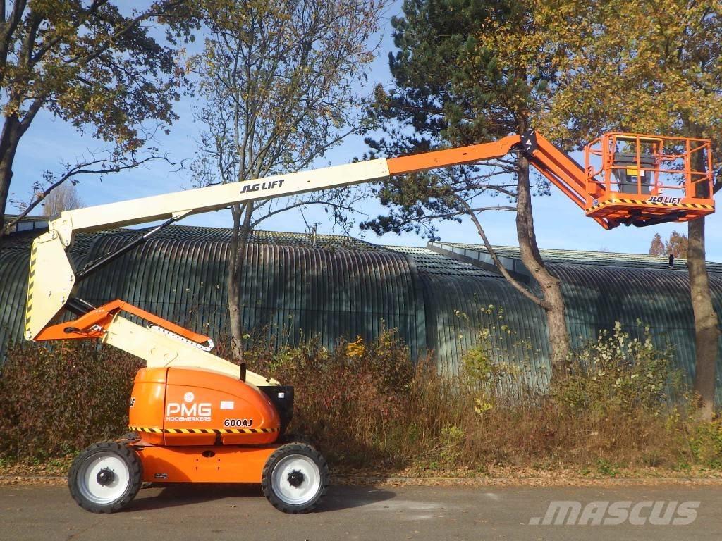 JLG 600AJ Leddede bomlifter