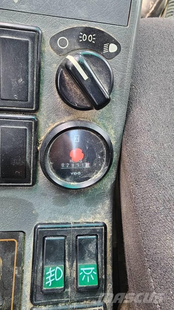 Volvo EW 140 B Hjulgravere