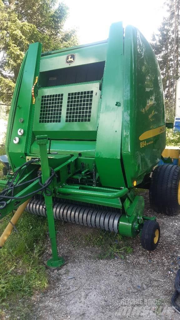 John Deere 854 Rundballepresser
