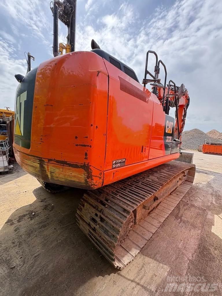 CAT 323E Beltegraver