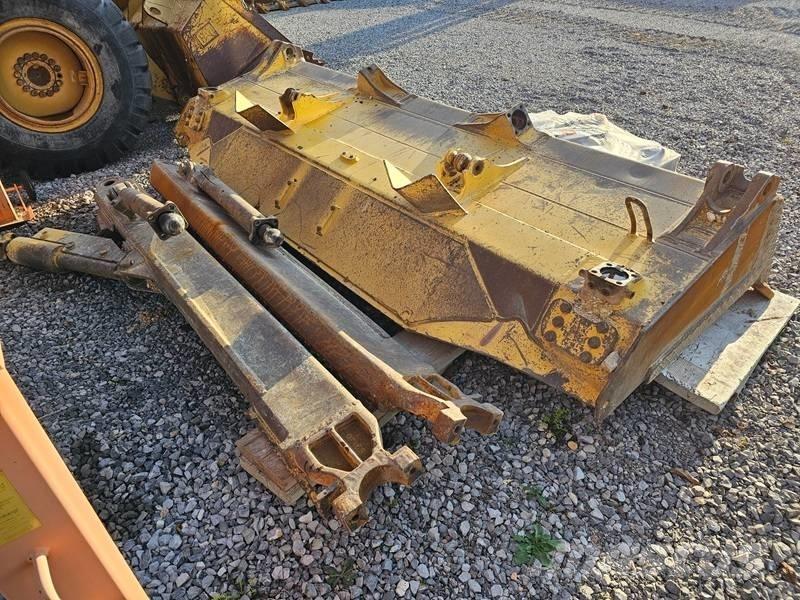Komatsu D 65 WX-17 Dozere Beltegående