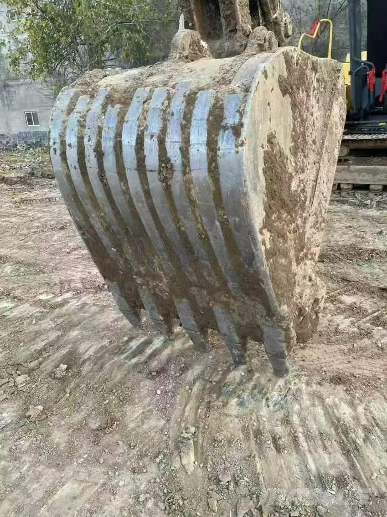 Volvo EC 350DL Beltegraver