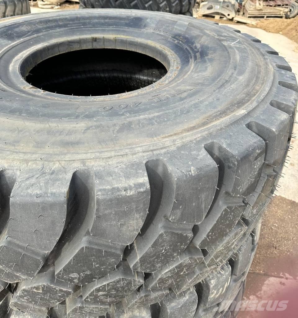  ROCK RADIAL 23.5R25 Dekk, hjul og felger