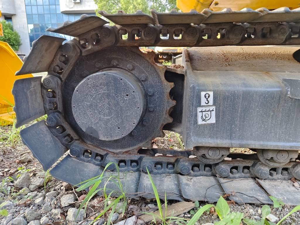 Komatsu PC 130-7 Beltegraver