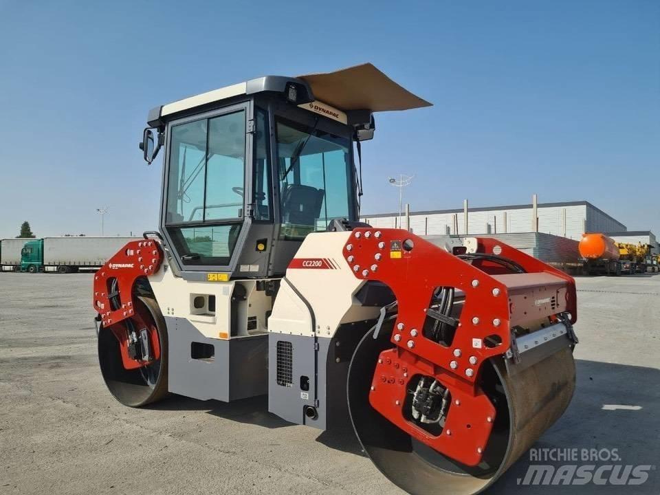 Dynapac CC2200 Tandem Valser