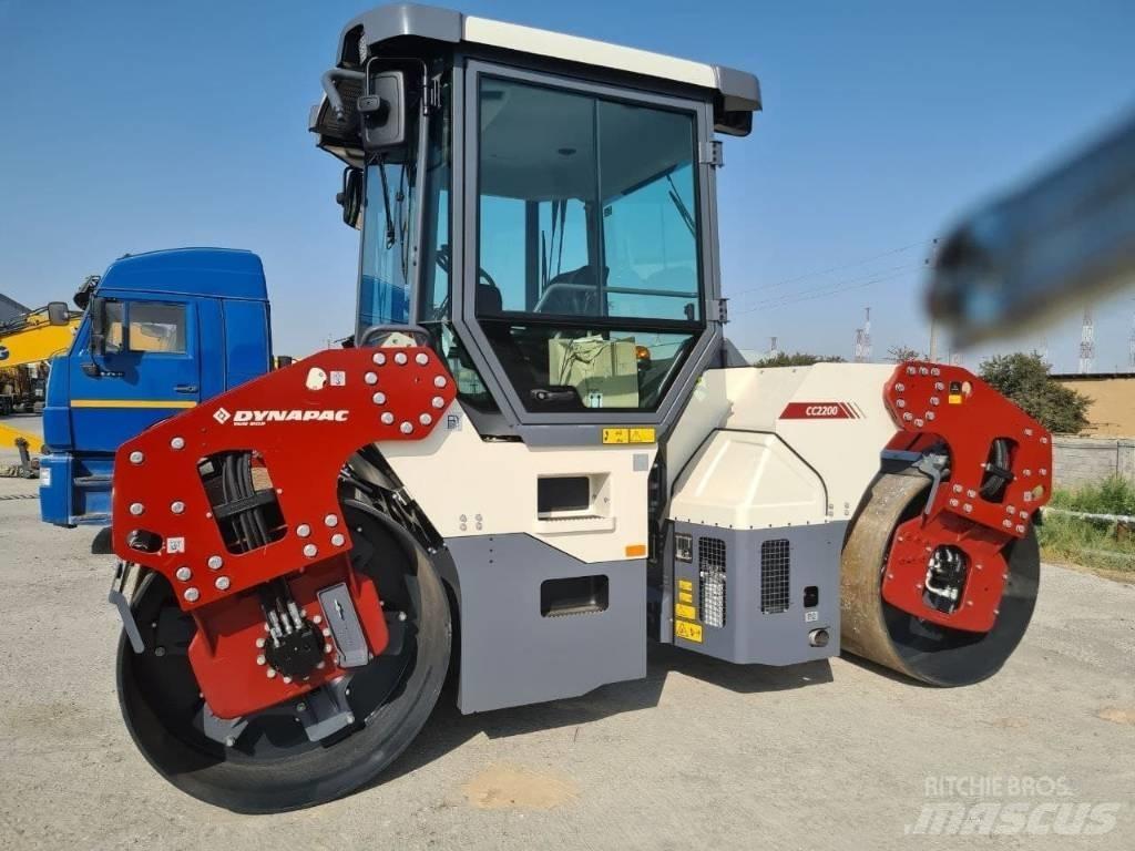 Dynapac CC2200 Tandem Valser