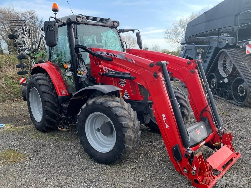 Massey Ferguson 5712 Traktorer