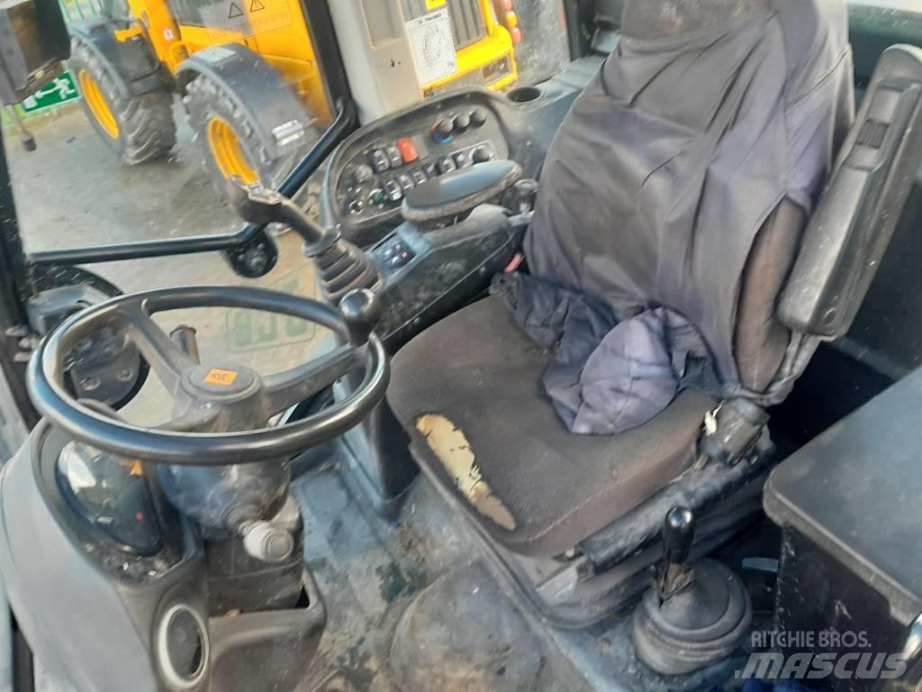 JCB TM 320 S Teleskoplastere for Landbruk
