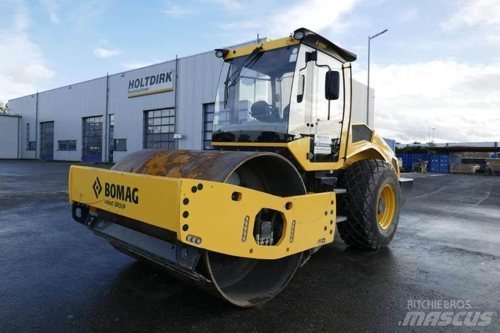 Bomag BW 213 D-5 Hjullaster til komprimering