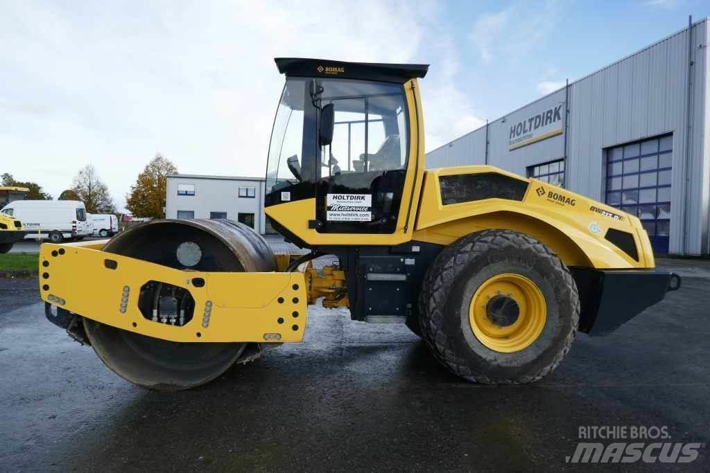 Bomag BW 213 D-5 Hjullaster til komprimering