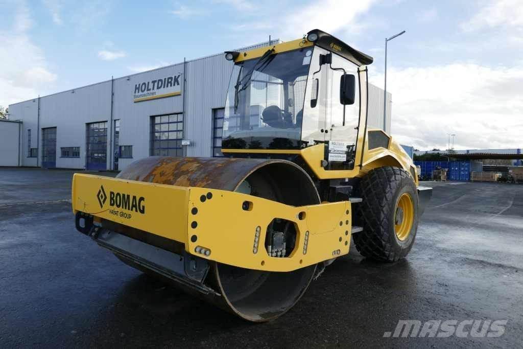 Bomag BW 213 D-5 Hjullaster til komprimering