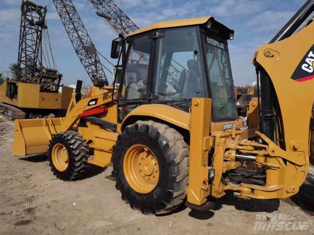 CAT 420 F Traktorgravere