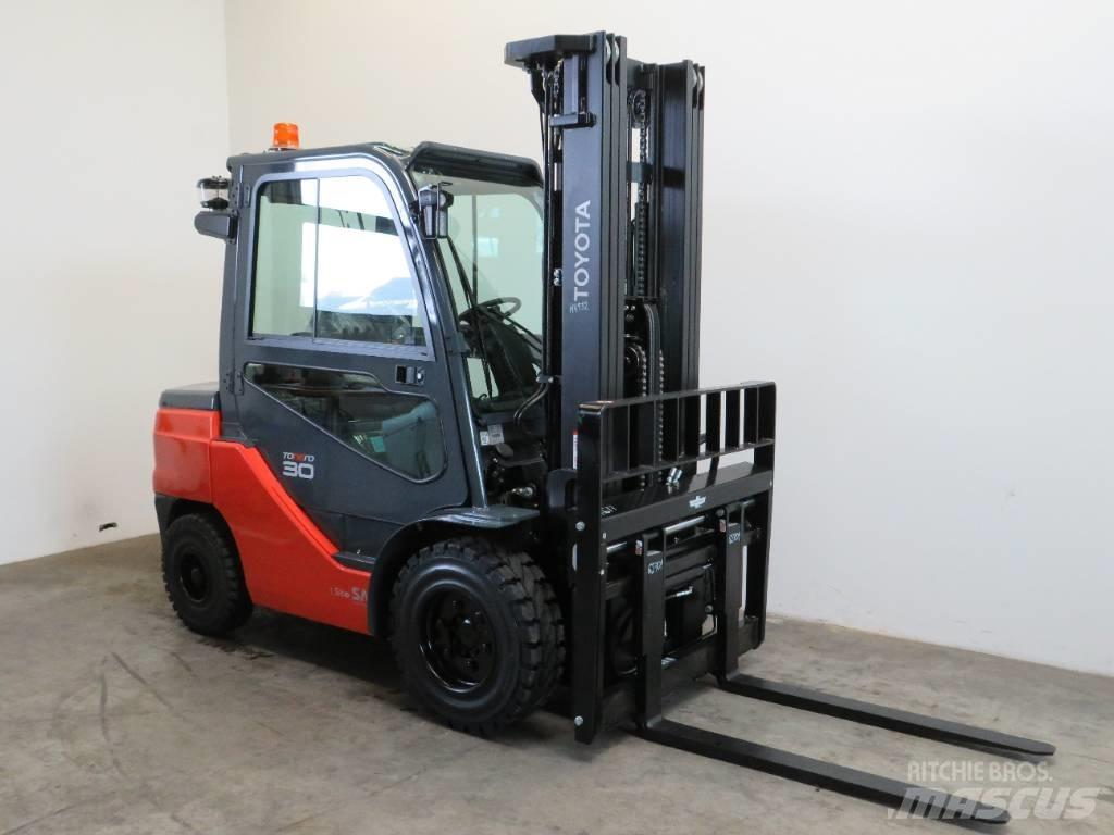 Toyota 52-8 FDF 30 Diesel Trucker