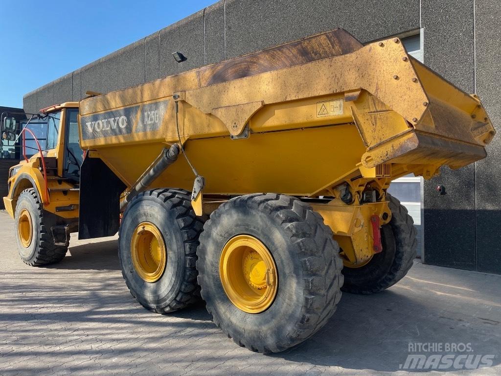 Volvo A25G Rammestyrte Dumpere