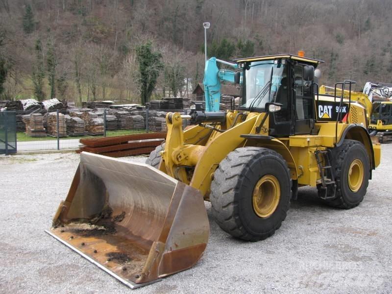 CAT 966K Top stanje Hjullastere