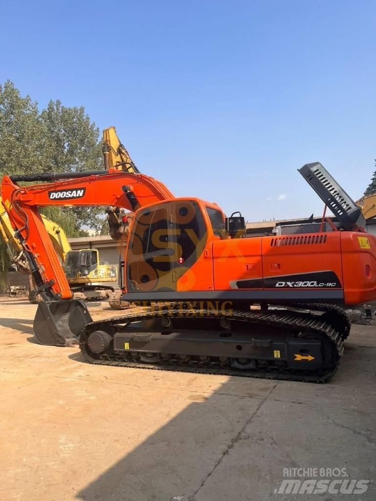 Doosan DX300LC-9C Beltegraver
