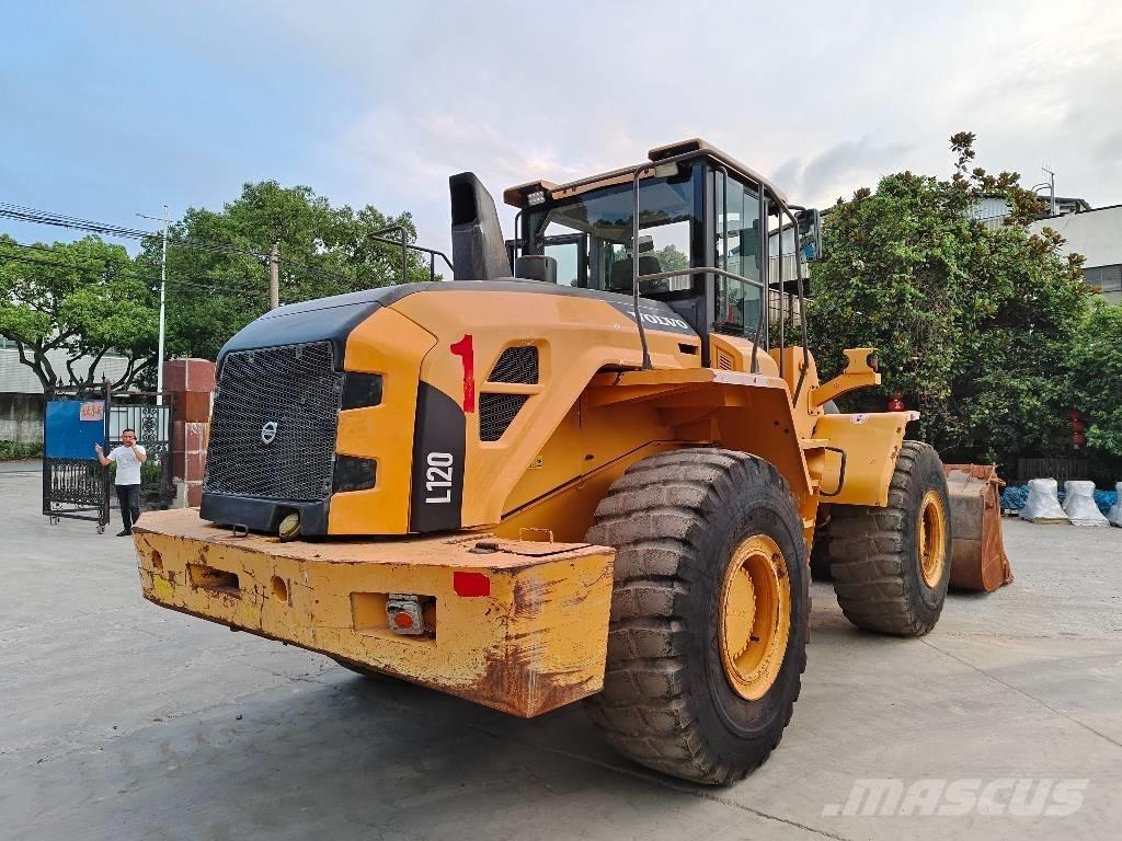 Volvo L 120 Hjullastere
