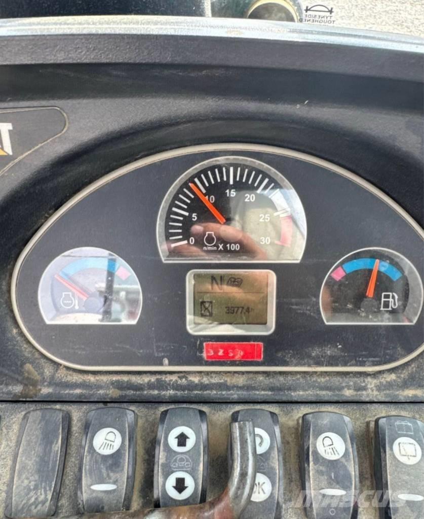 CAT 420 F Traktorgravere