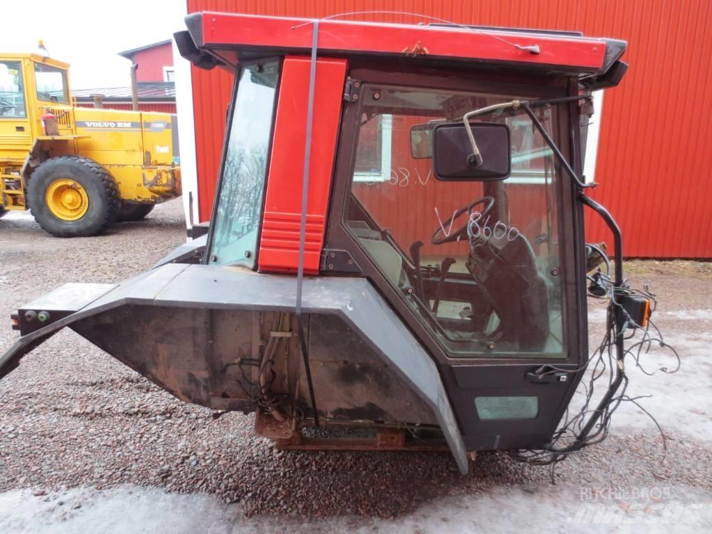Valmet 8600 Førerhus og Interiør