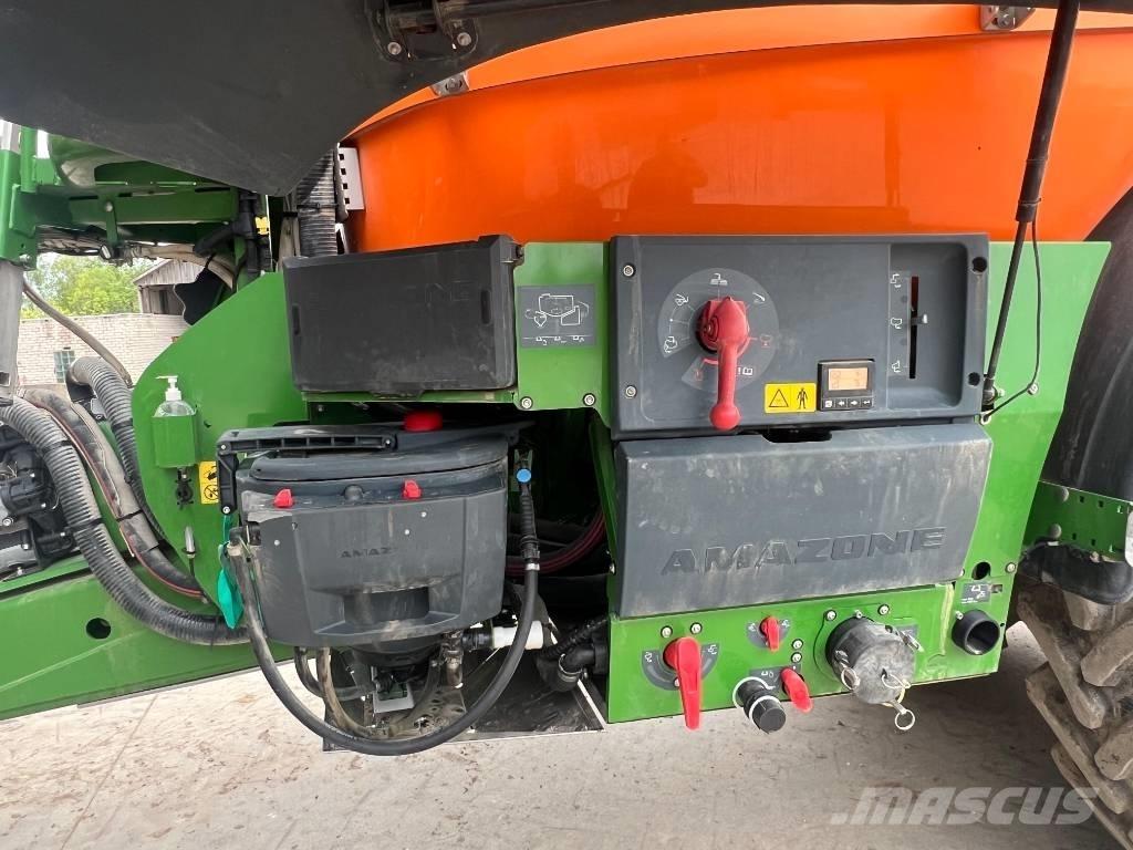 Amazone UX 11201 Gjødselsprøyter