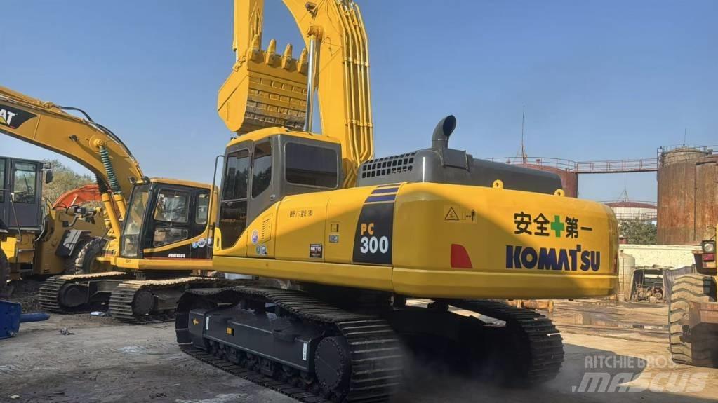 Komatsu PC 300 Beltegraver