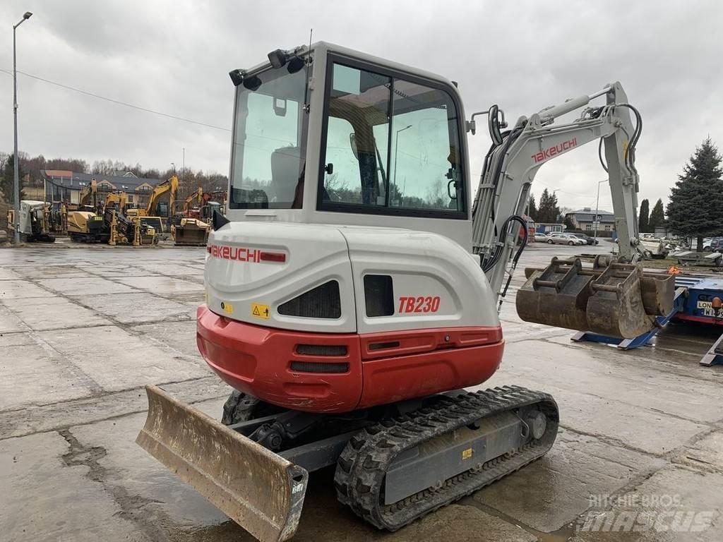 Takeuchi TB230 V3 Minigravere <7t