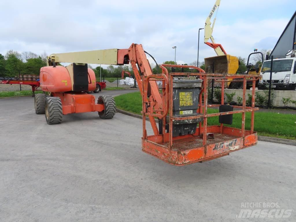 JLG 800 AJ Leddede bomlifter