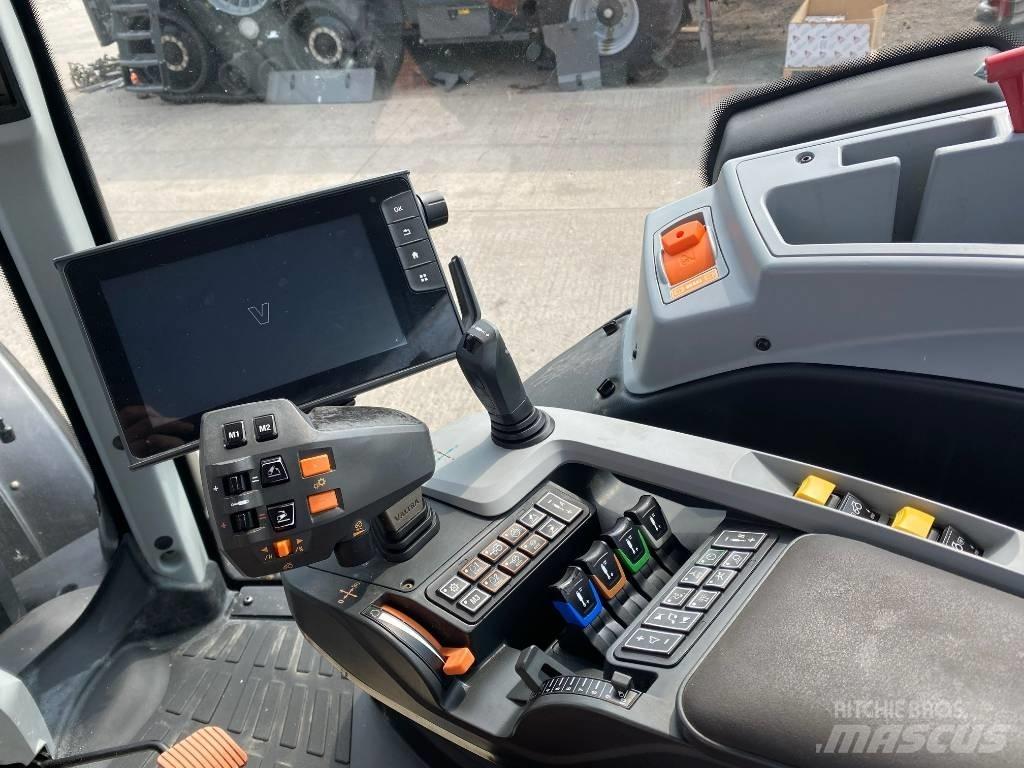 Valtra T214 Versu Traktorer