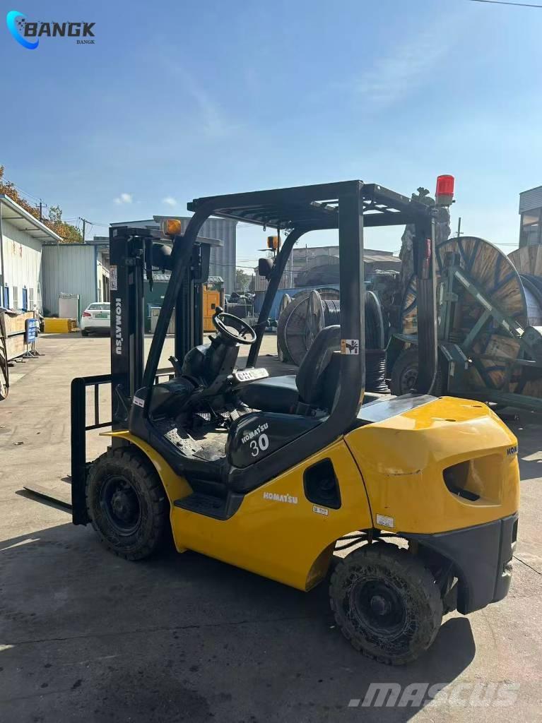 Komatsu FD 30 T-17 Diesel Trucker