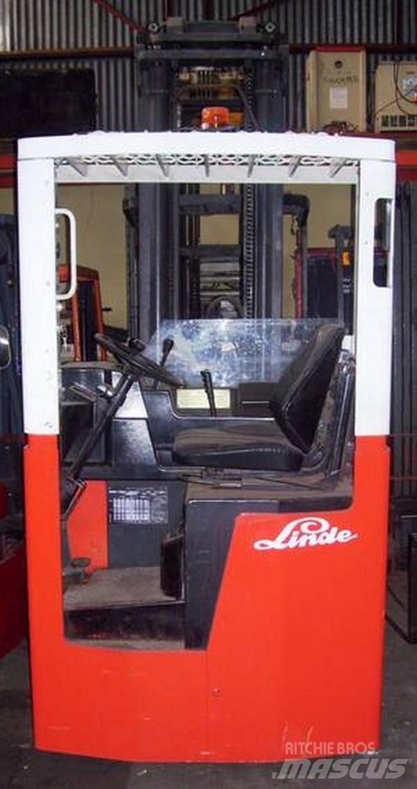 Linde FRER11/1.6TL Skyvemasttruck