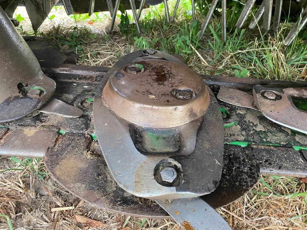 John Deere 131 Faste og slepe klippere