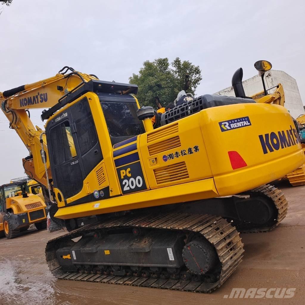 Komatsu PC 200-7 Beltegraver