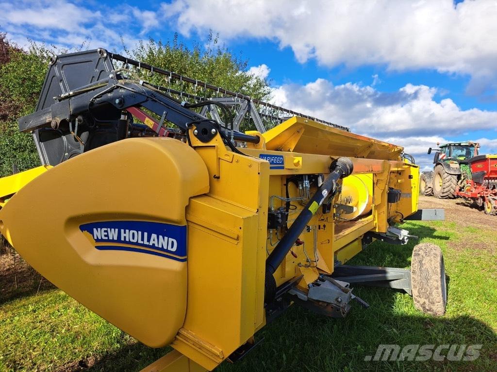 New Holland TC 5.90 Skurtreskere