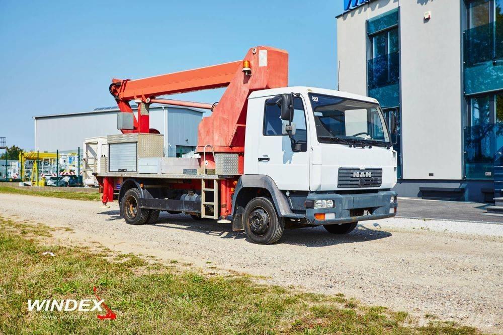 Wumag WT 170 Bilmontert lift