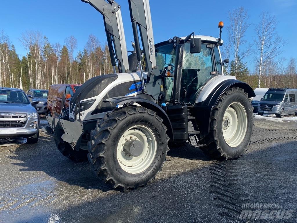 Valtra T 174 Traktorer