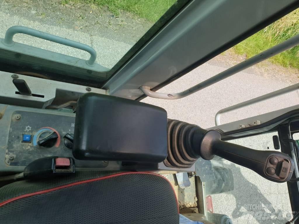 Takeuchi TB175W Hjulgravere