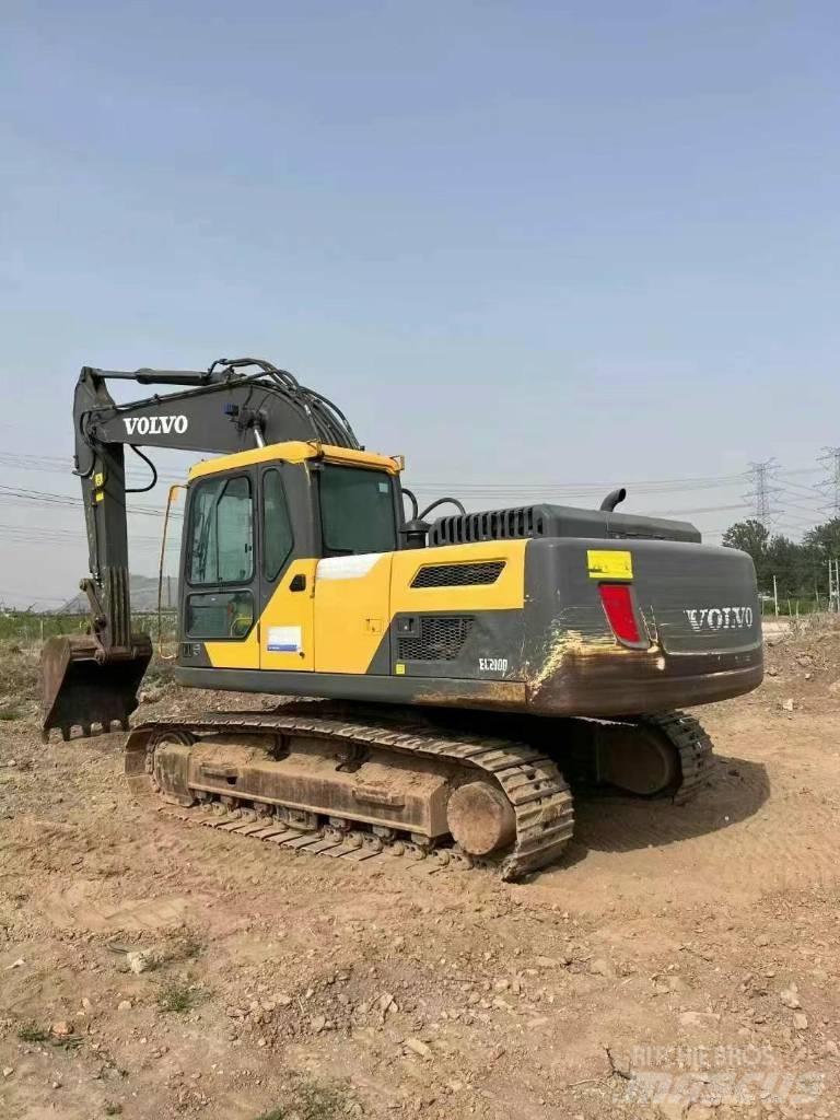 Volvo EC 210 Beltegraver