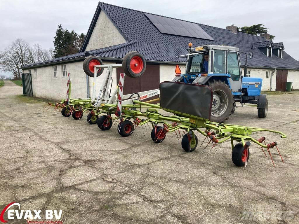 CLAAS Volto 870 T Raker og høyvendere