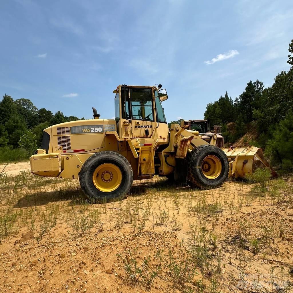 Komatsu WA 250 L-5 Hjullastere