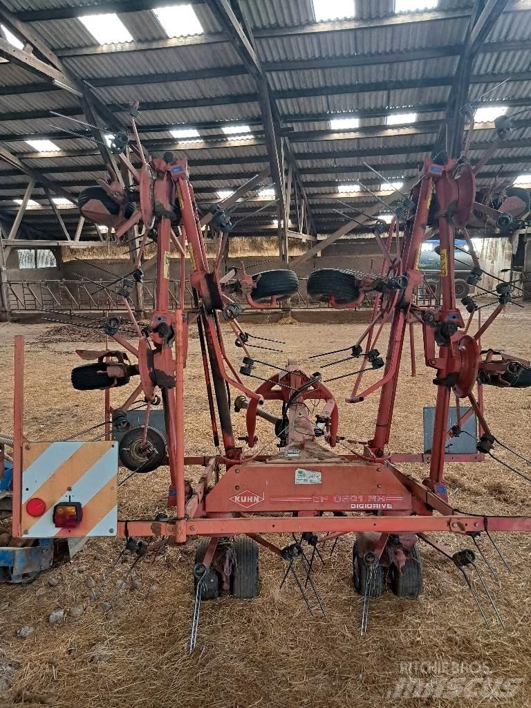 Kuhn GF8501 MH Raker og høyvendere